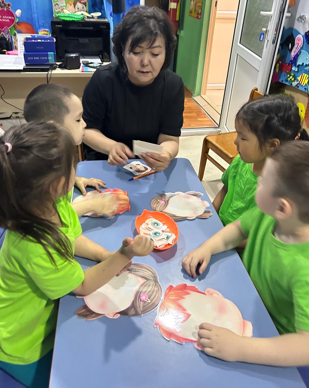 Психолог маманының күнделікті балабақшаға келіп жүрген балалармен өткізілген оқу қызметі